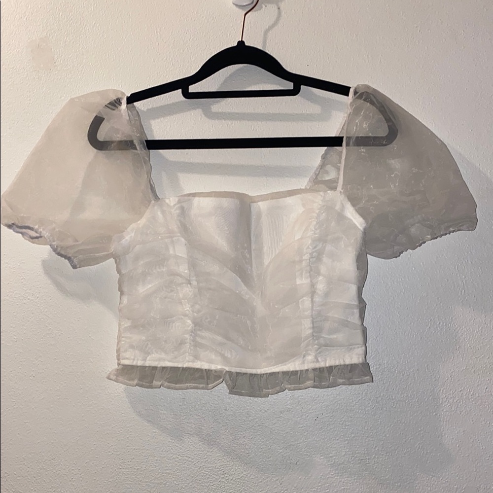 CLOSET CLEAR OUT Luvalot Womens Puff Sleeve Ruffled Crop Top size 6